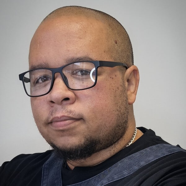 SMP Technician Kurt Le Roux Scalp Micropigmentation Cape Town